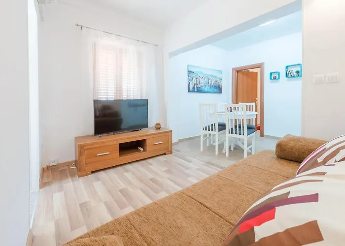 Ivy's Cozy Corner Апартаменты *