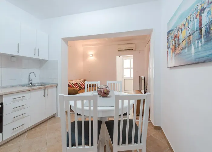 Ivy's Cozy Corner * Dubrovnik